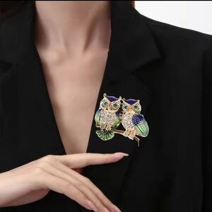 Owl Shaped Brooch Animal Diamond-inlaid Alloy Jewelry